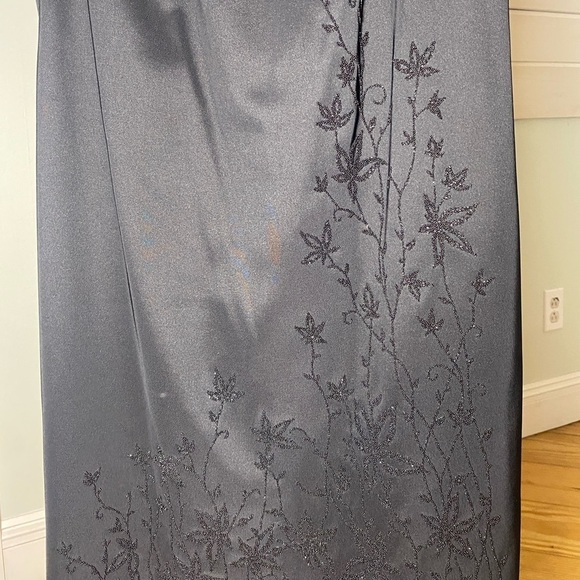 Sleeveless Sheath Black Dress With Seed Bead Details CDC Petites Size 12 - Picture 7 of 7